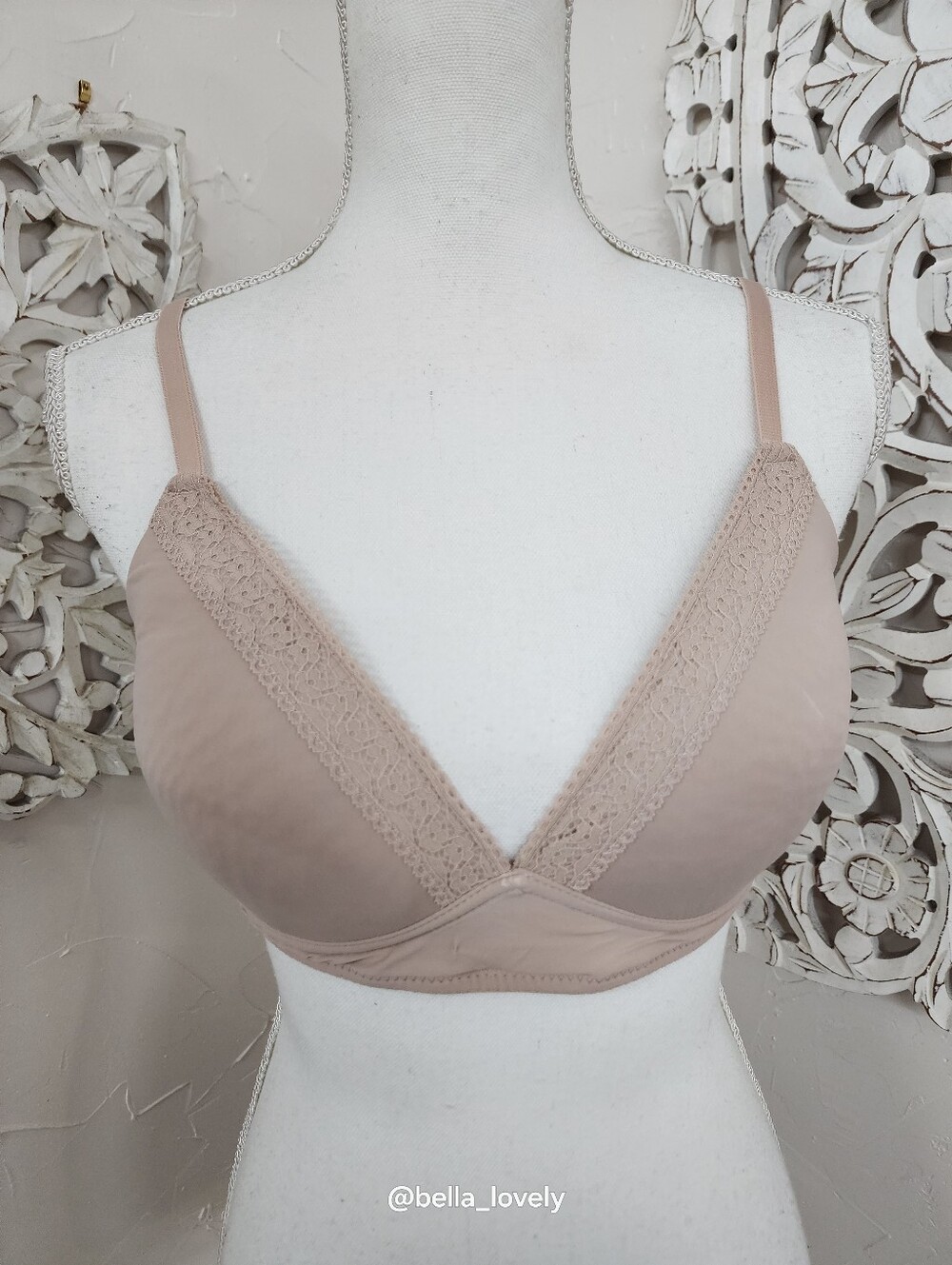36D kathy ireland Soft Nude Lace-Trim Bra